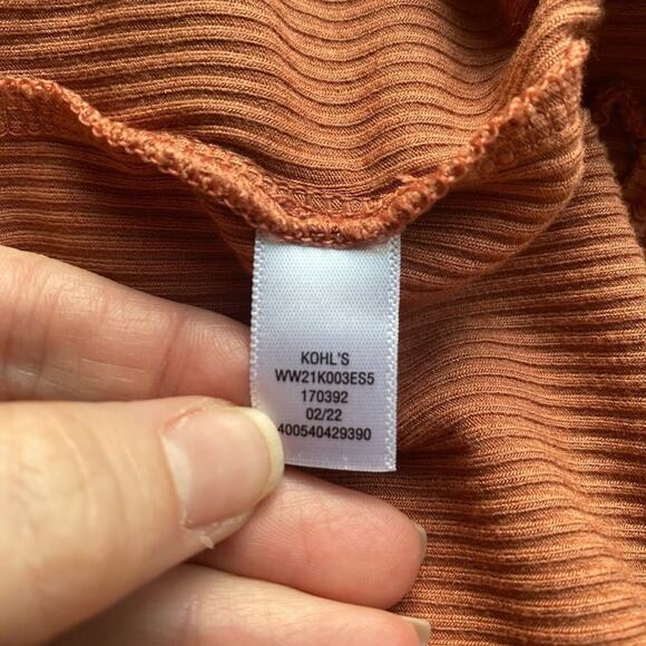 Nine West Women's 1X Boho Soft Spun Ribbed Short Sleeve Terra Cotta Fitted Top - Picture 6 of 7